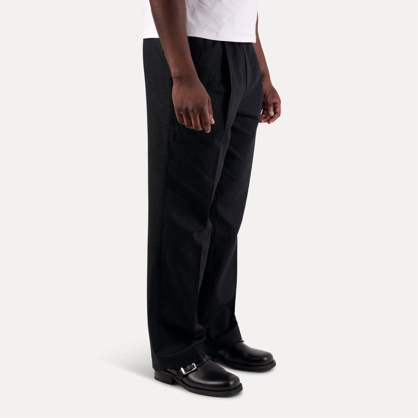 The Enigma Linen Trouser Black